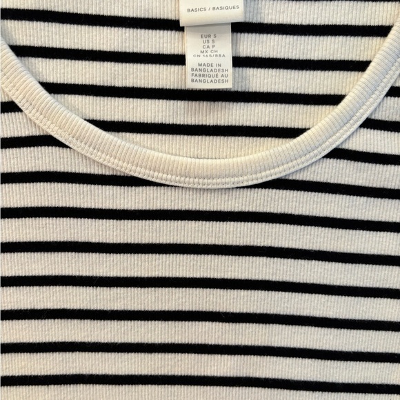 Asics Black and White Fitted Short Sleeve Tee - Picture 2 of 2